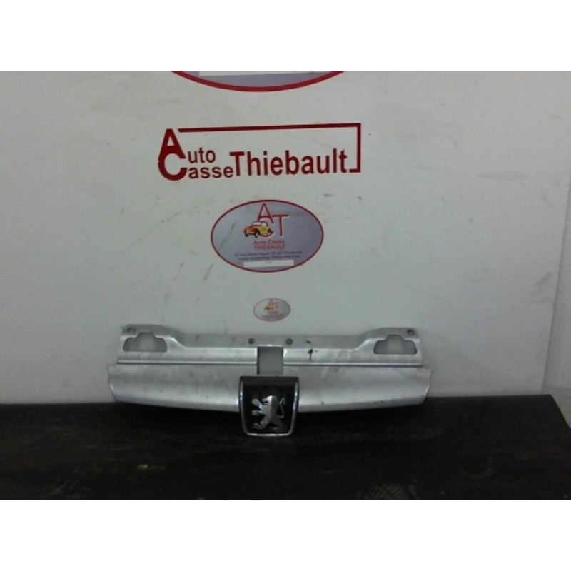 Calandre PEUGEOT 406 PHASE 1 d’occasion