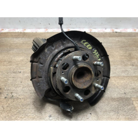 Fusee arriere gauche KIA CEE-D 1 SPORT WAGON PHASE 1 BREAK d’occasion