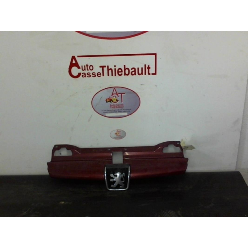 Calandre PEUGEOT 406 PHASE 1 d’occasion