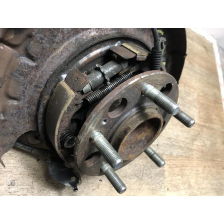 Fusee arriere gauche KIA CEE-D 1 SPORT WAGON PHASE 1 BREAK d’occasion