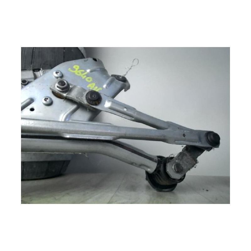 Mecanisme essuie glace avant DACIA DUSTER 1 PHASE 1 d’occasion