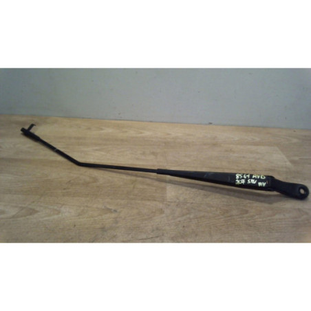 Bras essuie glace avant droit PEUGEOT 207 PHASE 1 BREAK d’occasion