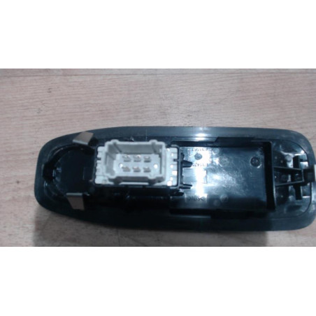 Interrupteur de leve vitre avant droit PEUGEOT 208 1 PHASE 2 d’occasion