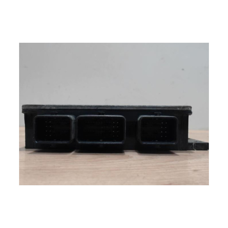 Calculateur moteur RENAULT TWINGO 2 PHASE 1 d’occasion
