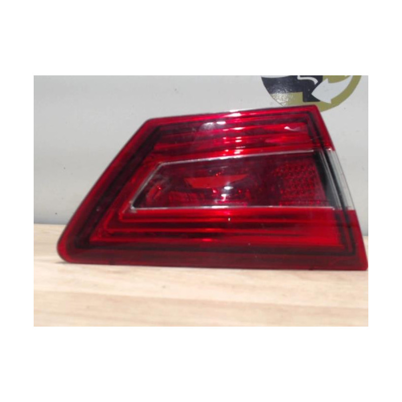 Feu arriere secondaire gauche (feux) RENAULT CLIO 4 PHASE 1 d’occasion