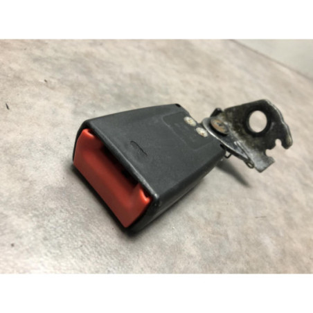 Attache ceinture arriere gauche FORD MONDEO 3 PHASE 1 d’occasion