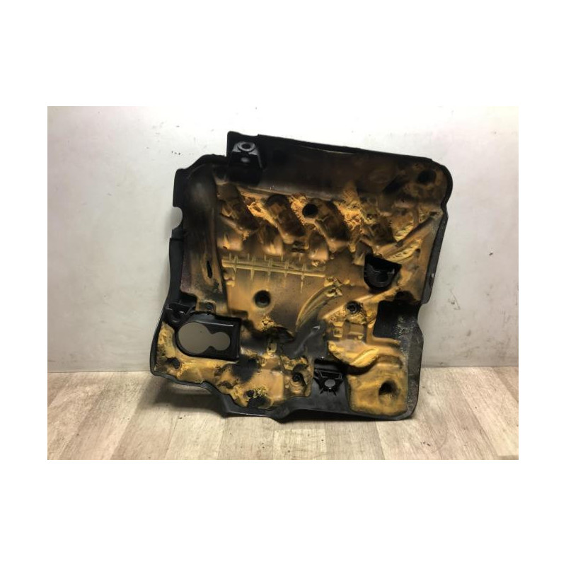 Cache moteur  PEUGEOT 407 PHASE 1 d’occasion