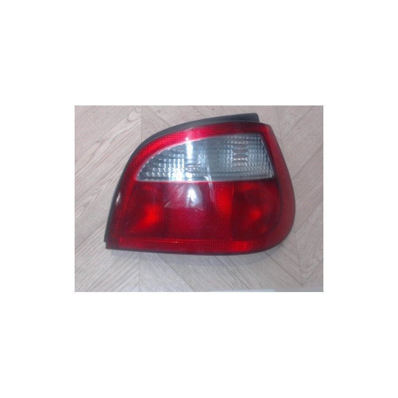 Feu arriere principal droit (feux) RENAULT MEGANE 1 PHASE 2 d’occasion