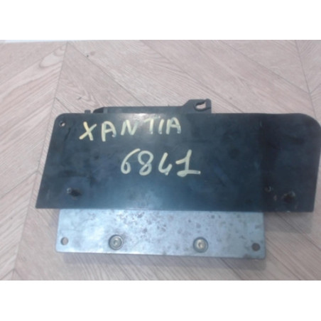 Calculateur moteur CITROEN XANTIA PHASE 2 d’occasion