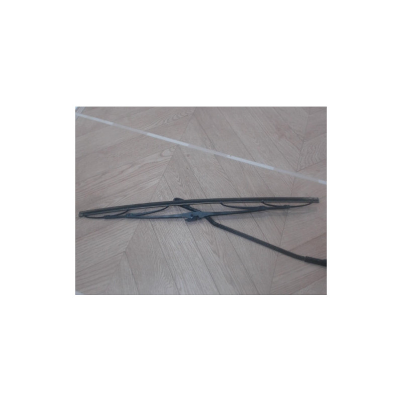 Bras essuie glace avant droit VOLKSWAGEN PASSAT 4 PHASE 1 d’occasion