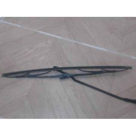 Bras essuie glace avant droit VOLKSWAGEN PASSAT 4 PHASE 1 d’occasion