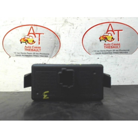 Bouton de warning RENAULT CLIO III PHASE 1 d’occasion