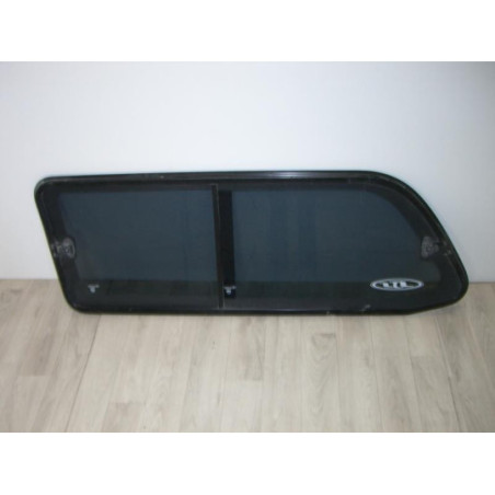 Vitre arriere droit TOYOTA HILUX VI SIMPLE CABINE d’occasion