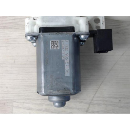 Moteur leve vitre avant droit MERCEDES CLASSE A 177 d’occasion