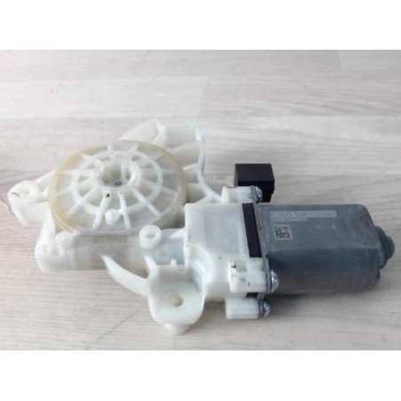 Moteur leve vitre avant droit MERCEDES CLASSE A 177 d’occasion