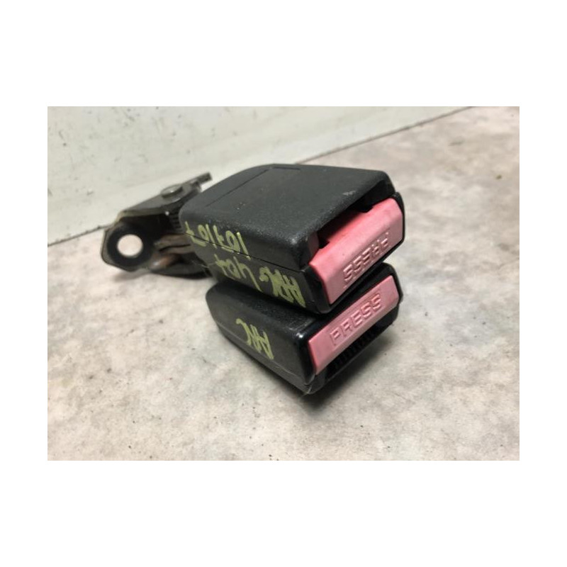 Attache ceinture arriere gauche PEUGEOT 407 PHASE 1 d’occasion