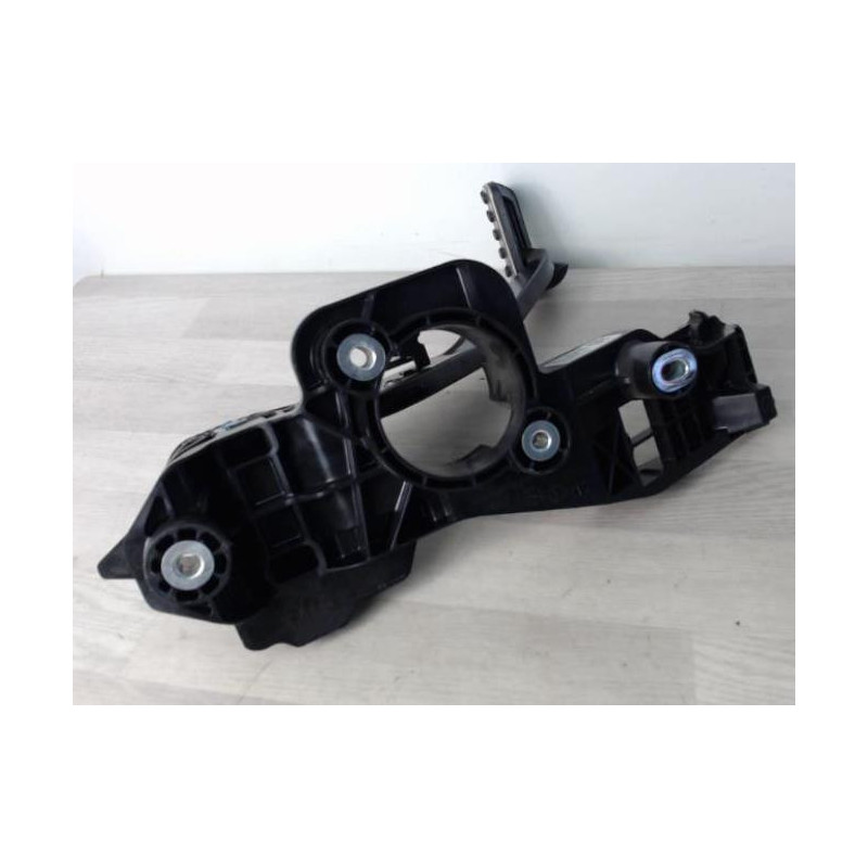 Pedalier de frein MERCEDES CLASSE A 177 d’occasion