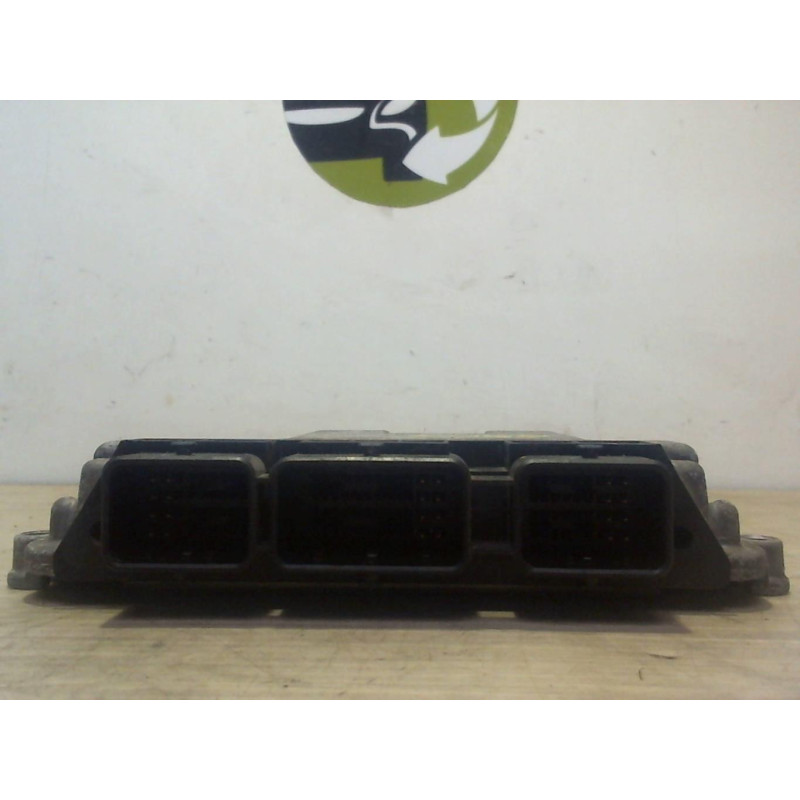 Calculateur moteur RENAULT SCENIC 2 PHASE 1 d’occasion