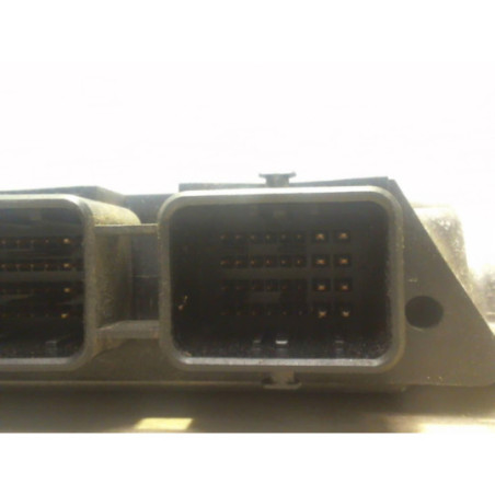 Calculateur moteur RENAULT SCENIC 2 PHASE 1 d’occasion