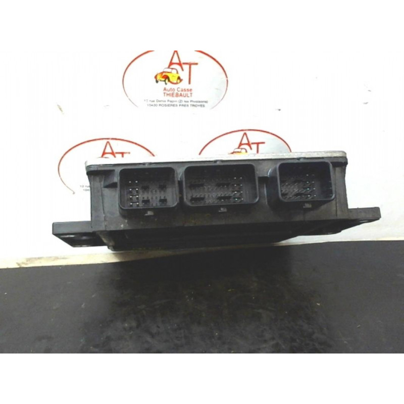 Calculateur RENAULT CLIO III PHASE 1 d’occasion