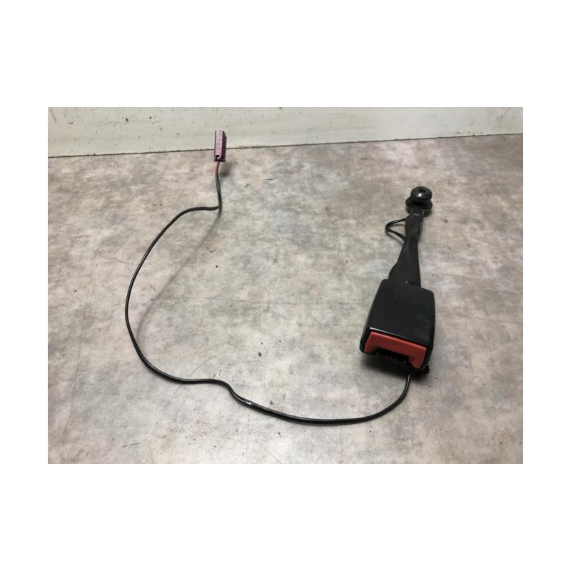Attache ceinture avant gauche FORD FIESTA 6 PHASE 1 d’occasion
