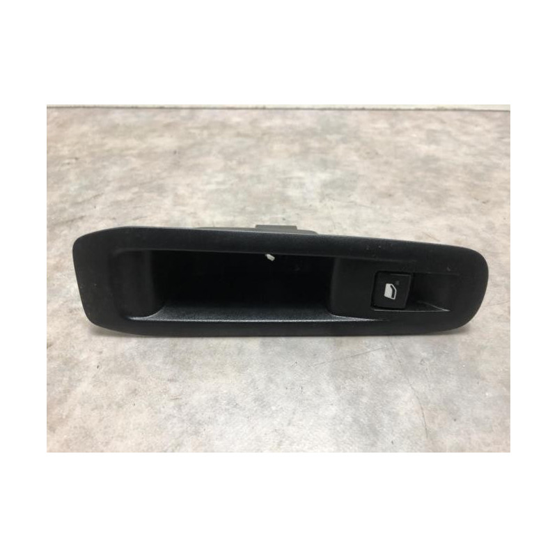 Interrupteur de leve vitre arriere droit PEUGEOT 308 2 PHASE 2 d’occasion