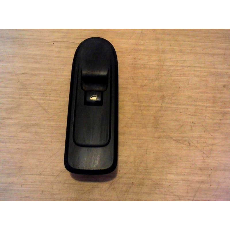 Interrupteur de leve vitre avant droit PEUGEOT 308 1 PHASE 1 d’occasion