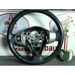 Volant TOYOTA YARIS II PHASE 1 d’occasion