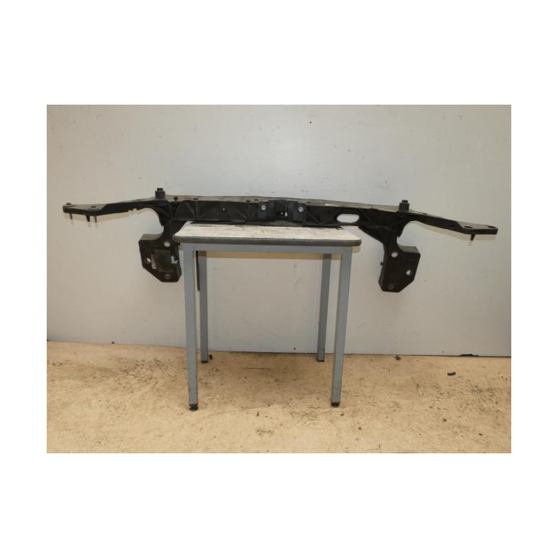 Armature avant, Masque avant RENAULT CLIO 3 PHASE 1 d’occasion