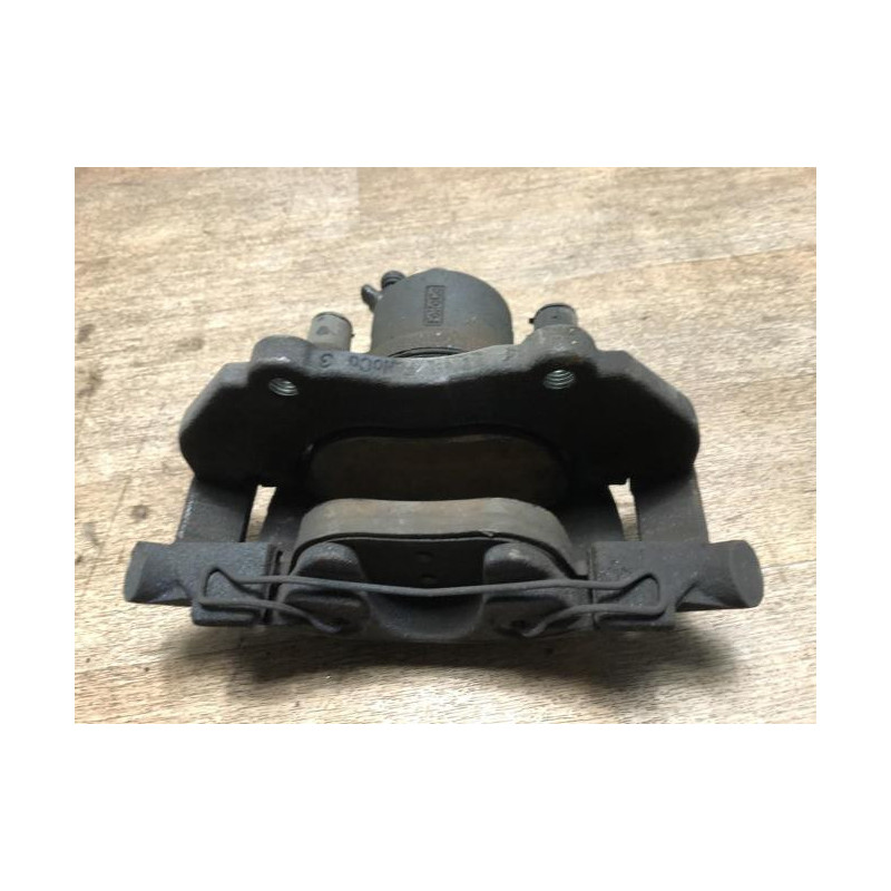 Etrier avant gauche (freinage) FORD KUGA 1 d’occasion