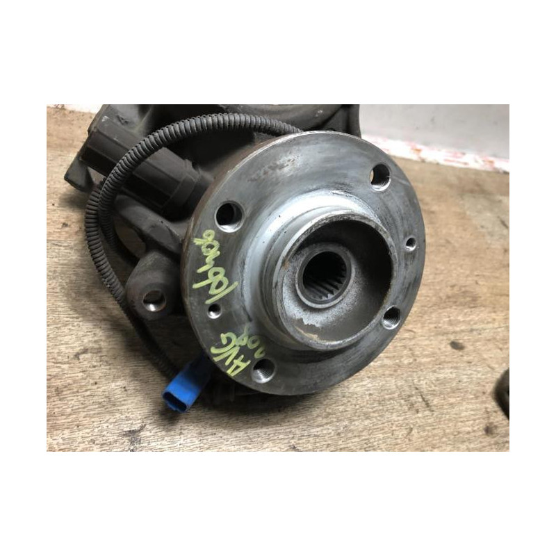 Fusee avant gauche PEUGEOT 208 1 PHASE 2 d’occasion