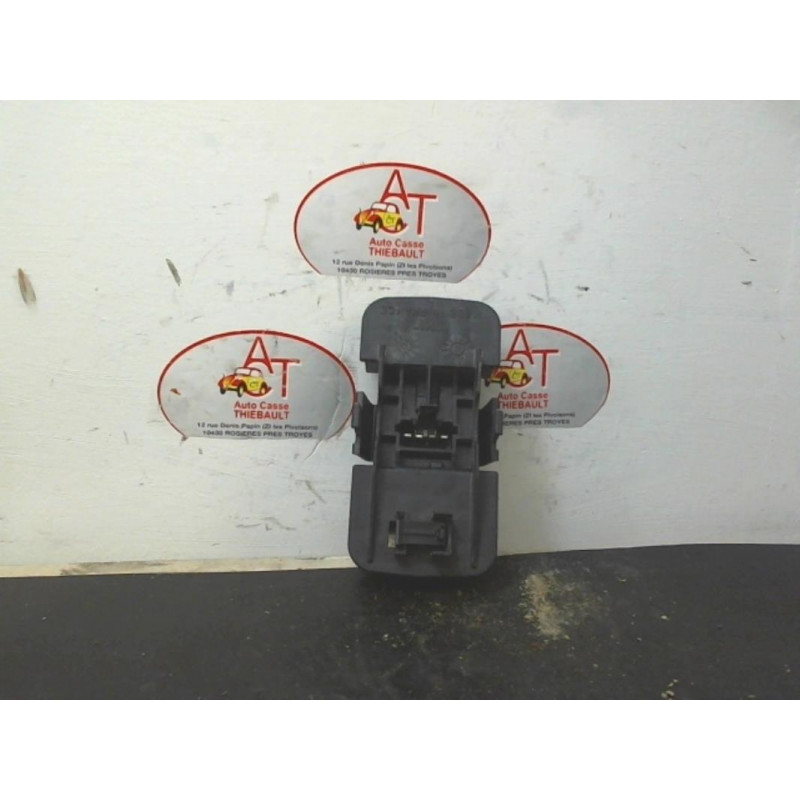 Platine feu arriere droit RENAULT R21 PHASE 2 d’occasion