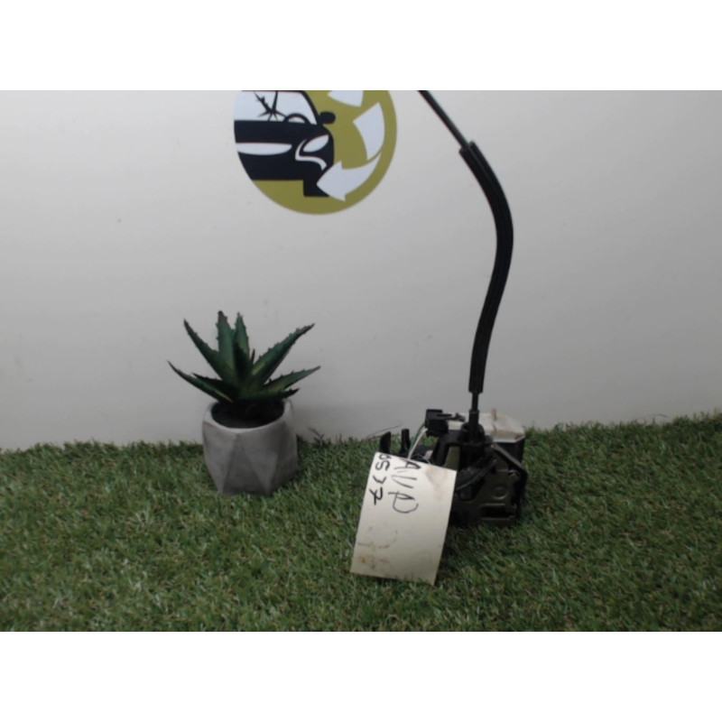 Serrure avant droit RENAULT CLIO 2 PHASE 2 d’occasion