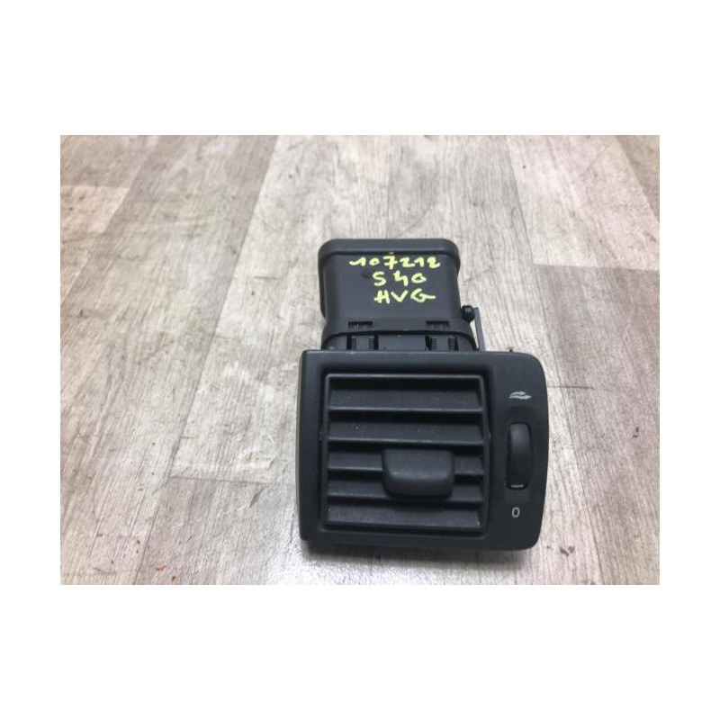Aerateur tableau de bord avant gauche VOLVO S 40 2 PHASE 1 d’occasion