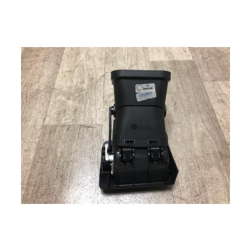 Aerateur tableau de bord avant gauche VOLVO S 40 2 PHASE 1 d’occasion