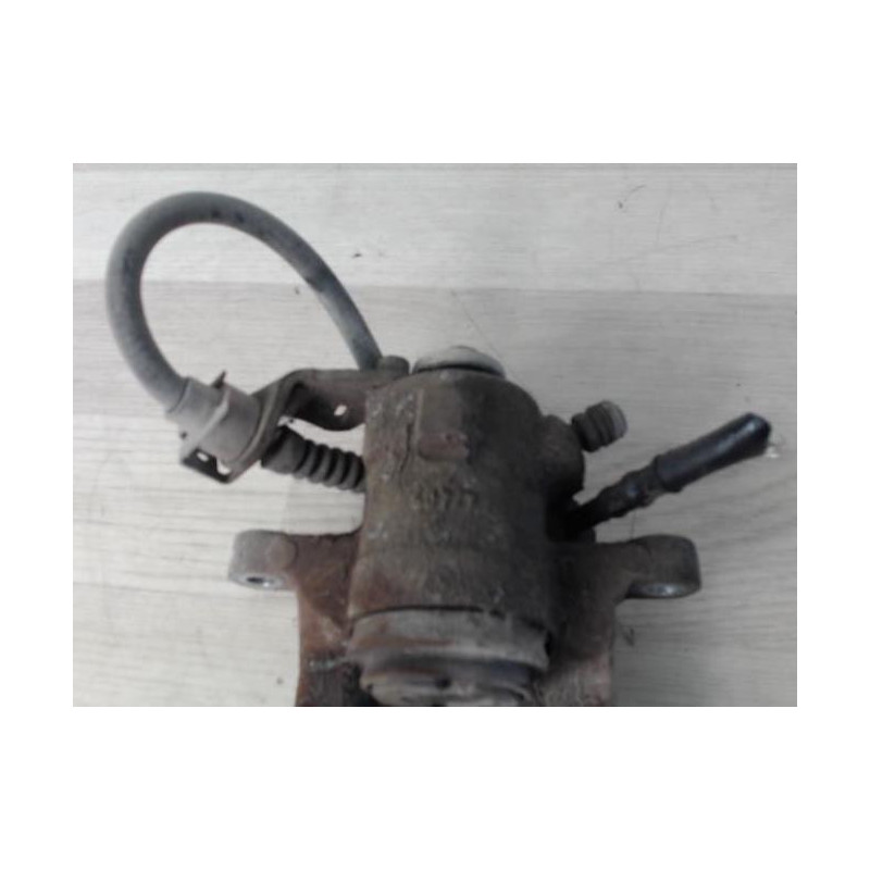 Etrier avant gauche (freinage) VOLKSWAGEN GOLF 4 d’occasion