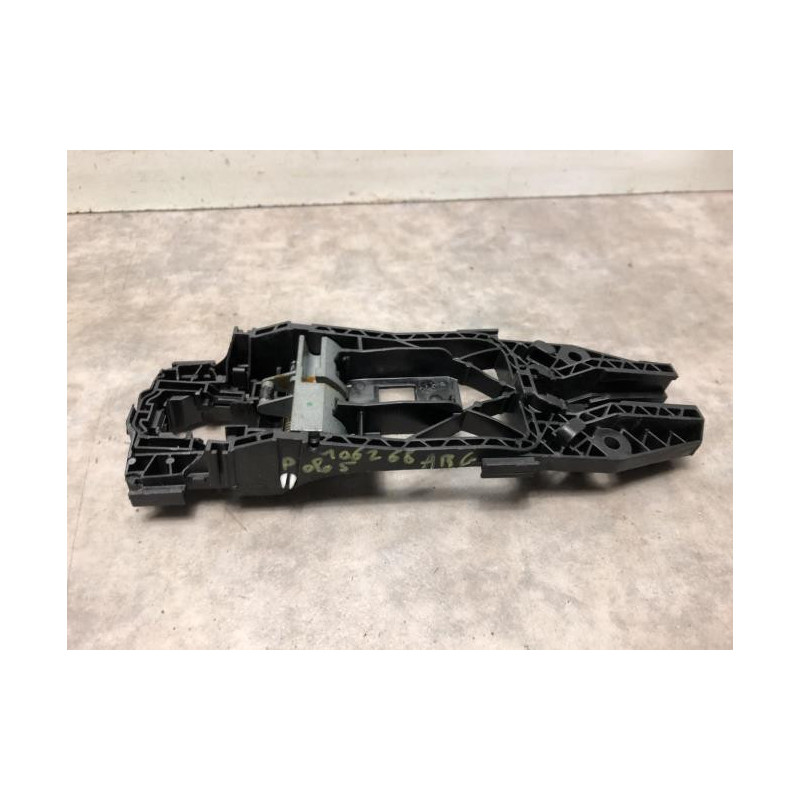 Support poignee porte arriere gauche VOLKSWAGEN POLO 5 PHASE 2 d’occasion