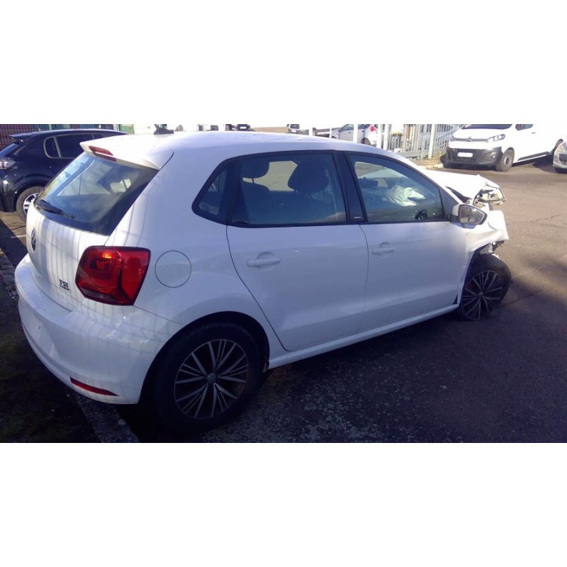 Support poignee porte arriere gauche VOLKSWAGEN POLO 5 PHASE 2 d’occasion