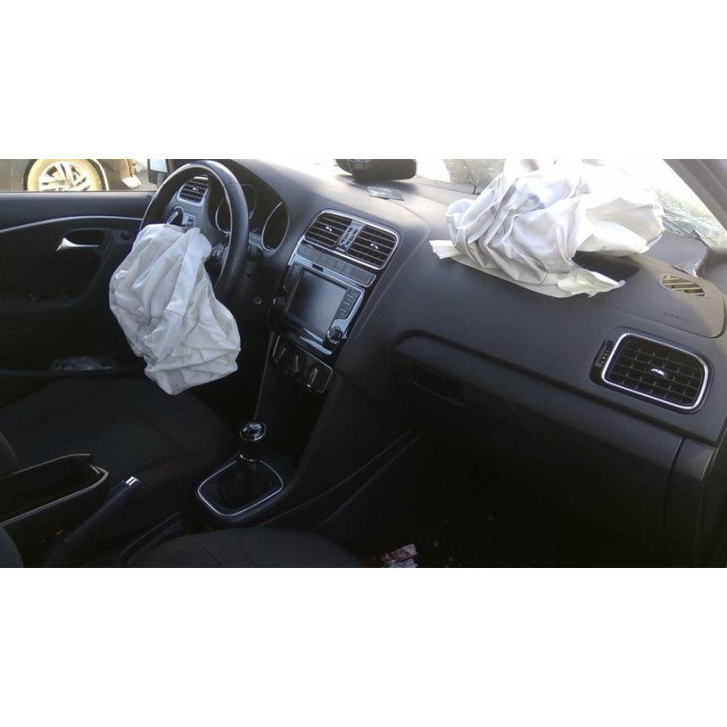 Leve vitre mecanique arriere gauche VOLKSWAGEN POLO 5 PHASE 2 d’occasion