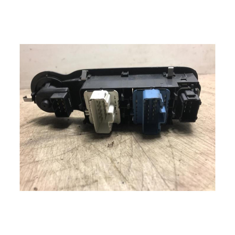 Interrupteur de leve vitre avant gauche RENAULT MODUS PHASE 1 d’occasion
