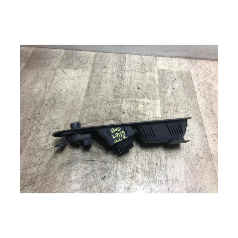 Interrupteur de leve vitre avant gauche RENAULT CLIO 2 PHASE 1 d’occasion