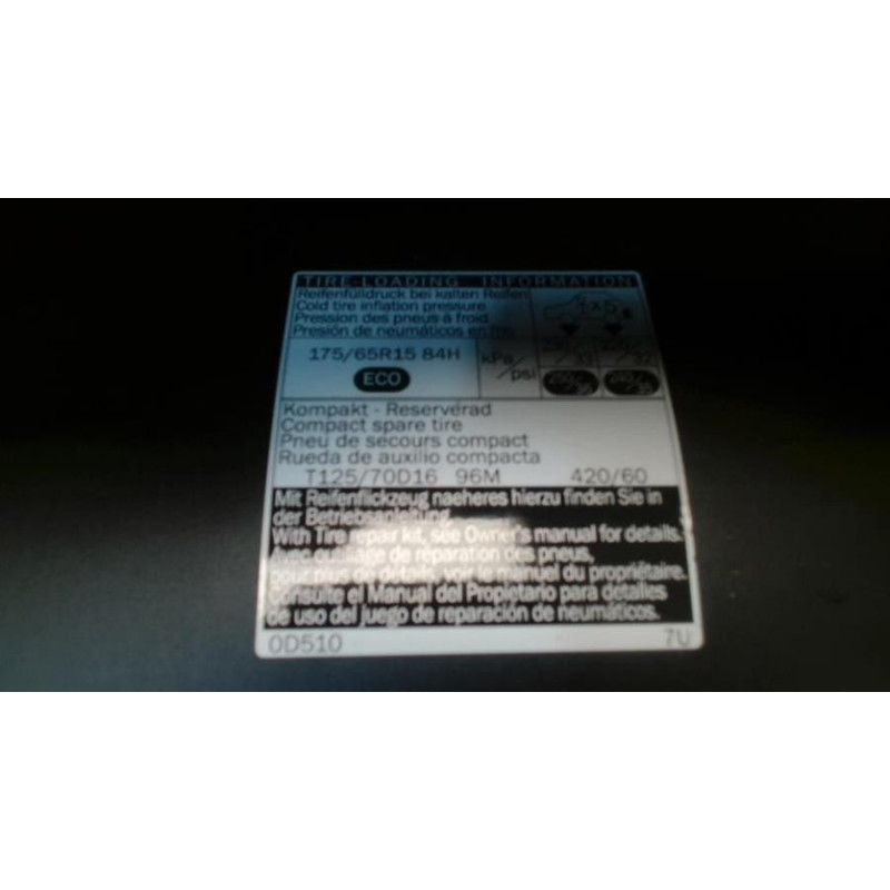 Porte boite a gants TOYOTA YARIS 3 PHASE 1 d’occasion