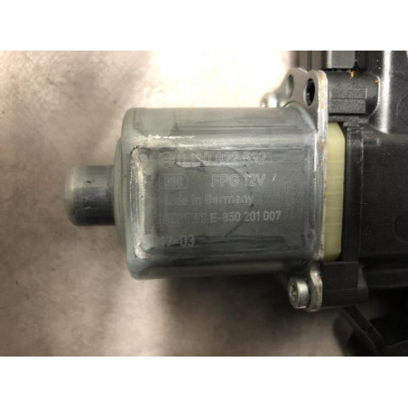 Moteur leve vitre arriere gauche VOLKSWAGEN POLO 5 PHASE 2 d’occasion