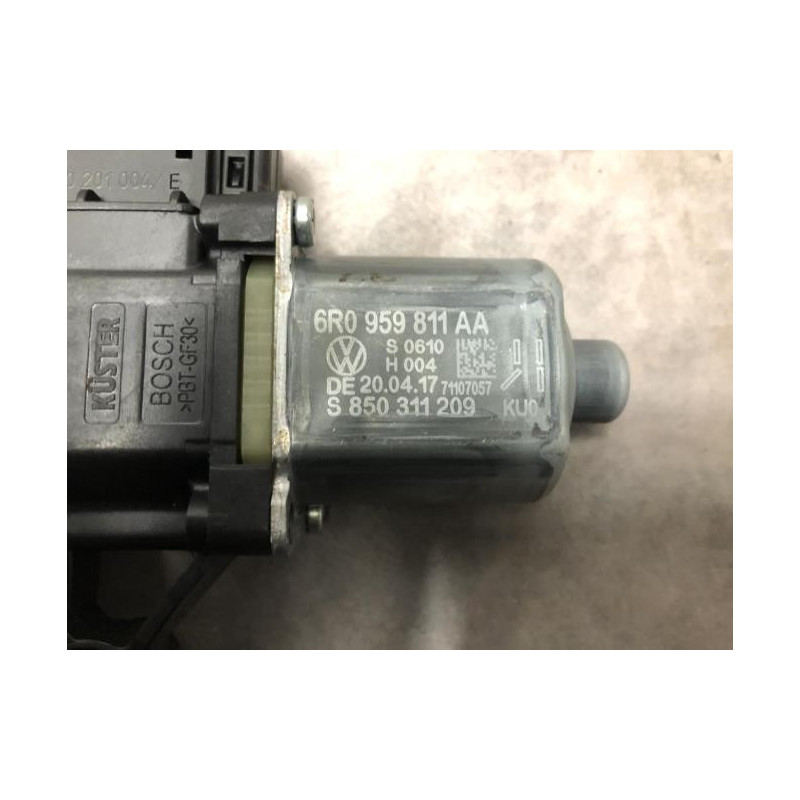 Moteur leve vitre arriere gauche VOLKSWAGEN POLO 5 PHASE 2 d’occasion