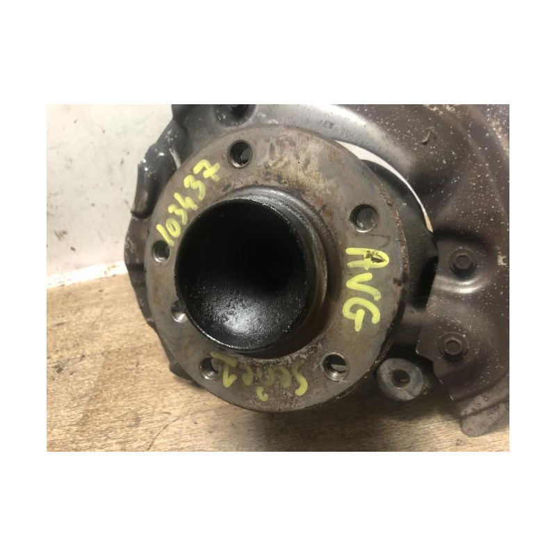 Fusee avant gauche BMW SERIE 1 E81 d’occasion