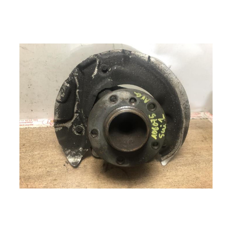 Fusee avant gauche BMW SERIE 1 E87 PHASE 2 d’occasion