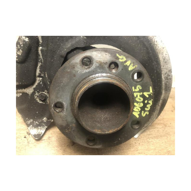 Fusee avant gauche BMW SERIE 1 E87 PHASE 2 d’occasion