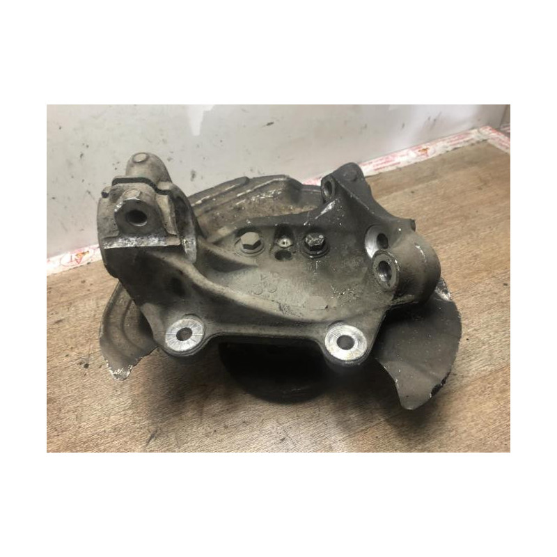 Fusee avant gauche BMW SERIE 1 E87 PHASE 2 d’occasion