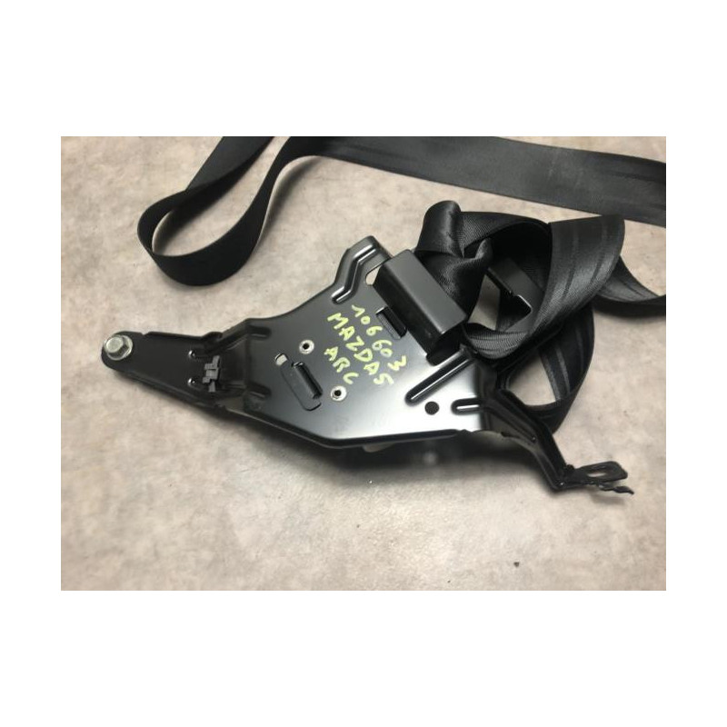 Ceinture arriere centrale MAZDA 5 1 PHASE 1 d’occasion