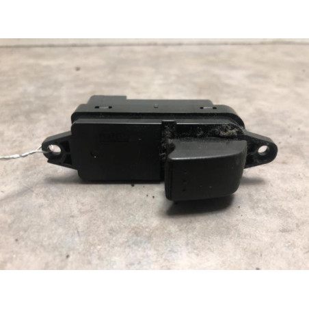 Interrupteur de leve vitre avant droit MAZDA 5 1 PHASE 1 d’occasion